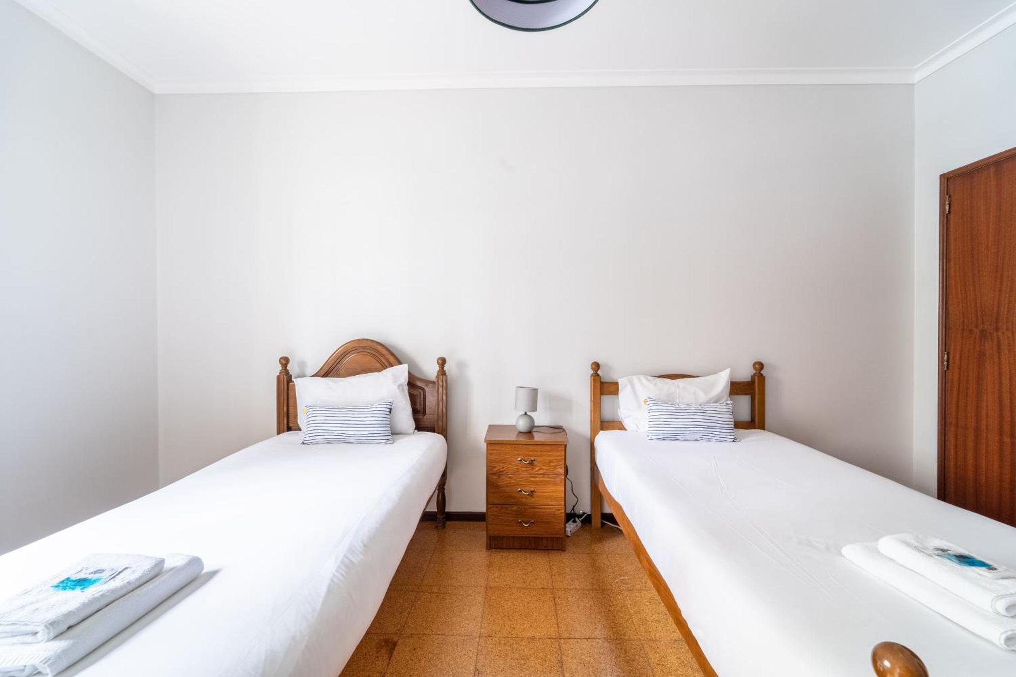 Amorosa Villa, 500M From The Beach By House And People Extérieur photo