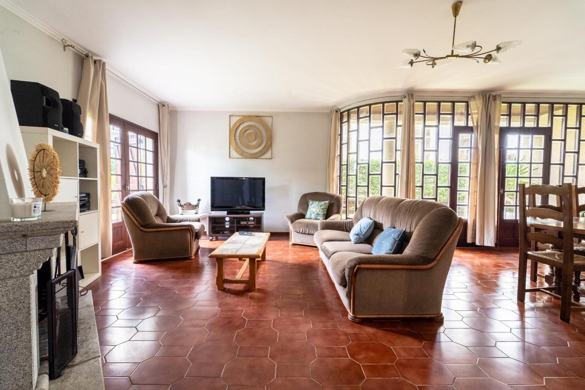 Amorosa Villa, 500M From The Beach By House And People Extérieur photo